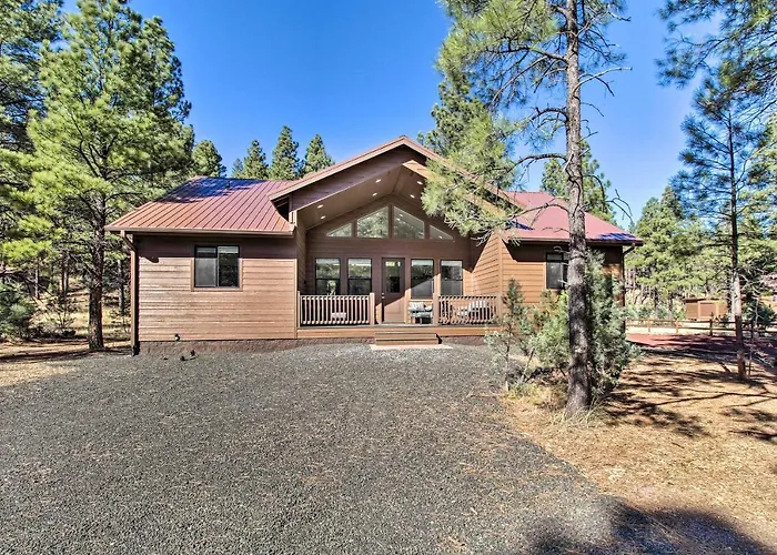 Holiday home Pet-friendly Show Cabin: Near Hiking! *